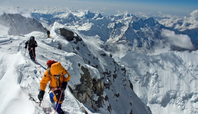 mount-everest_sagarmatha1684336243