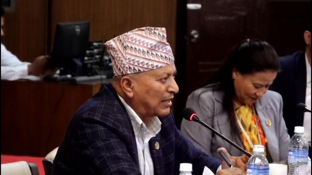भूमिहीन, सुकुम्बासी र अव्यवस्थित बसोबासीका लागि एउटै आयोग बनाउनुपर्छः मन्त्री अधिकारी