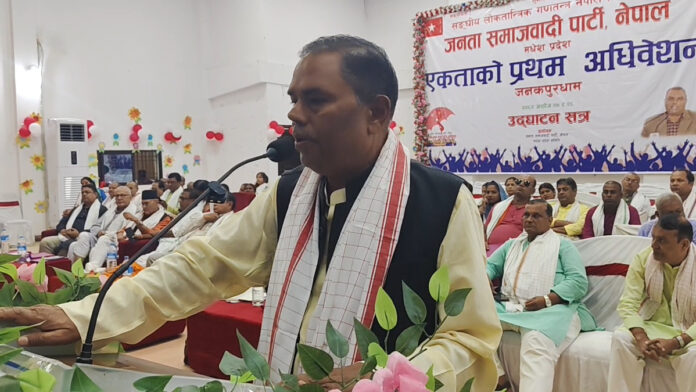 1760412608-apZmd (1)