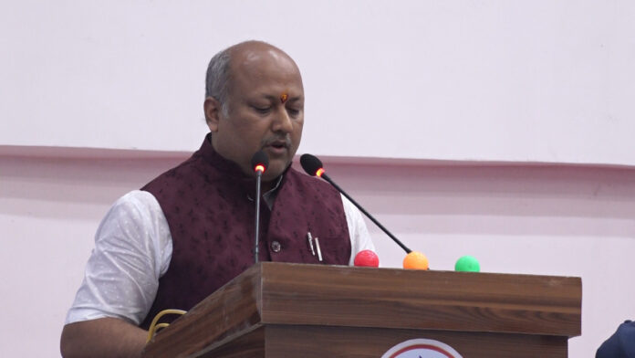 1760438832-jkroY (1)