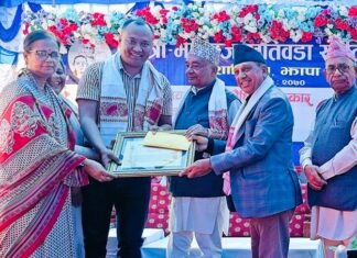 व्यक्तिगत रुपमा प्राप्त पुरस्कारलाई स्वास्थ्य क्षेत्रमा लगानी गर्ने रोङ अध्यक्षको प्रतिबद्धता