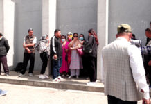 मिटरब्याज पीडकहरुमाथि कडा कारबाही गर्न माग गर्दै काठमाडौंमा प्रदर्शन