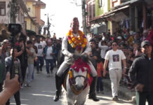 पाटनको एकल घोडेजात्राः ‘जहाँ एक दिनका लागि सामान्य नागरिक ‘राजा’ बन्छन्’