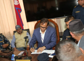 राजनीतिक विषयमा प्रवेश गर्दैनौँ तर अशान्ति फैल्याउने गतिविधि रोक्छौँः प्रमुख जिल्ला अधिकारी पौडेल