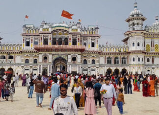 рдирдпрд╛рдБ рд╡рд░реНрд╖рдорд╛ рдЬрдирдХрдкреБрд░рдзрд╛рдордорд╛ рд╢реНрд░рджреНрдзрд╛рд▓реБ рднрдХреНрддрдЬрдирд╣рд░реВрдХреЛ рдЙрд▓реНрд▓реЗрдЦрдиреАрдп рднреАрдб