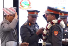 सशस्त्र प्रहरी महानिरीक्षक पौडेलद्वारा दर्ज्यानी चिह्न ग्रहण